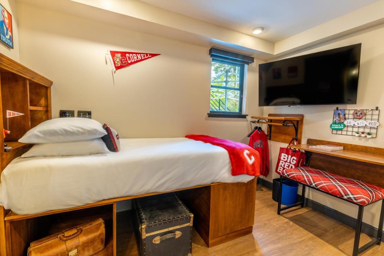 The Dorm Hotel Ithaca Extérieur photo