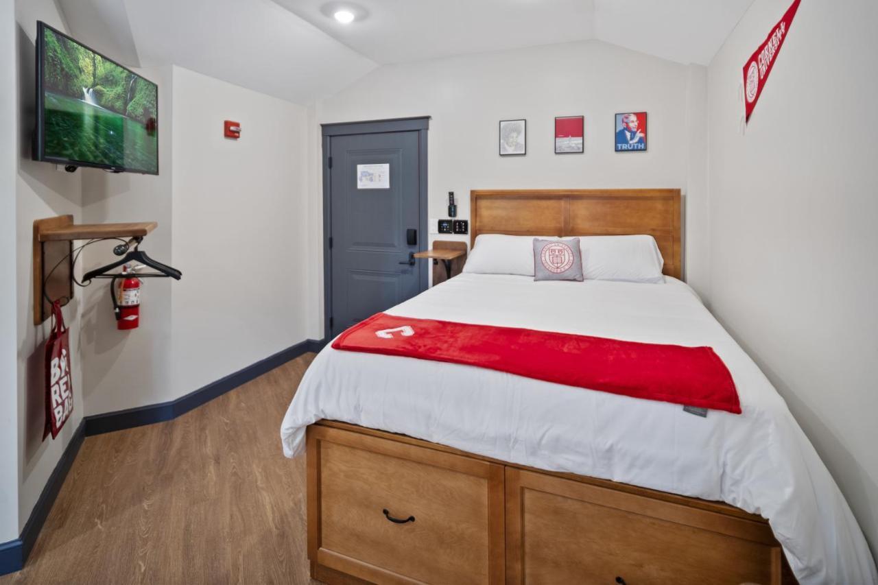 The Dorm Hotel Ithaca Extérieur photo
